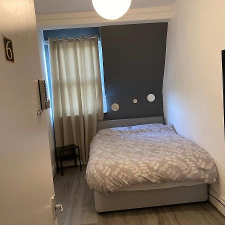 Chosen Rocky Lane Private Rooms Liverpool Luaran gambar