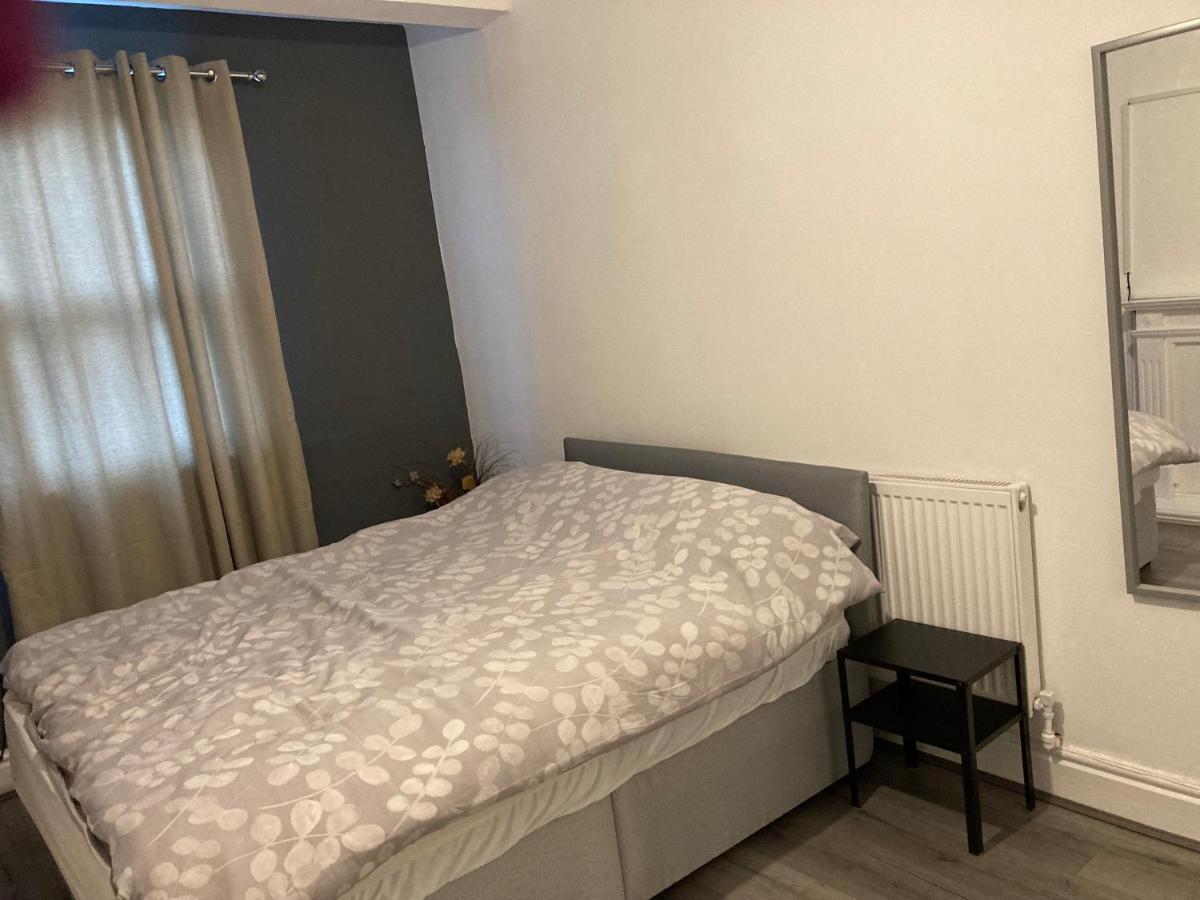 Chosen Rocky Lane Private Rooms Liverpool Luaran gambar