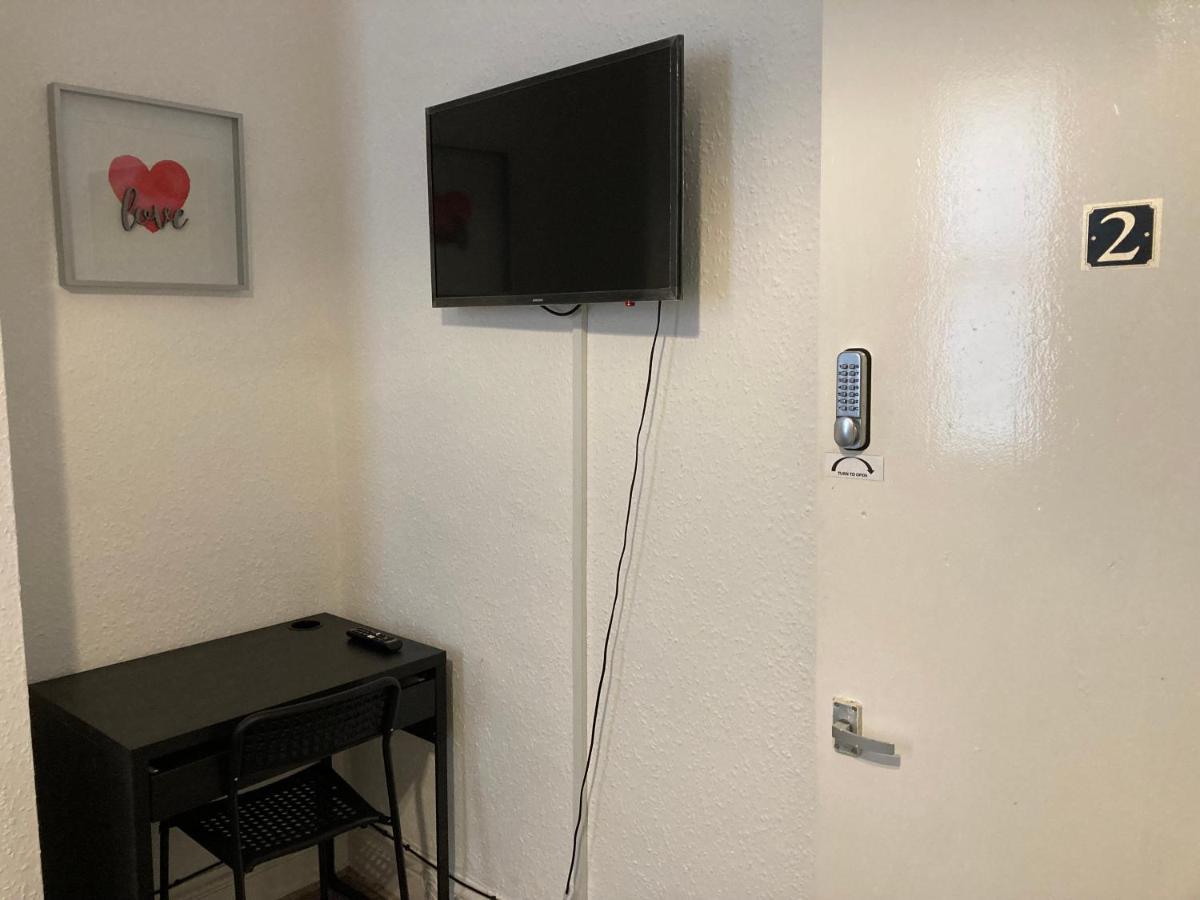 Chosen Rocky Lane Private Rooms Liverpool Luaran gambar