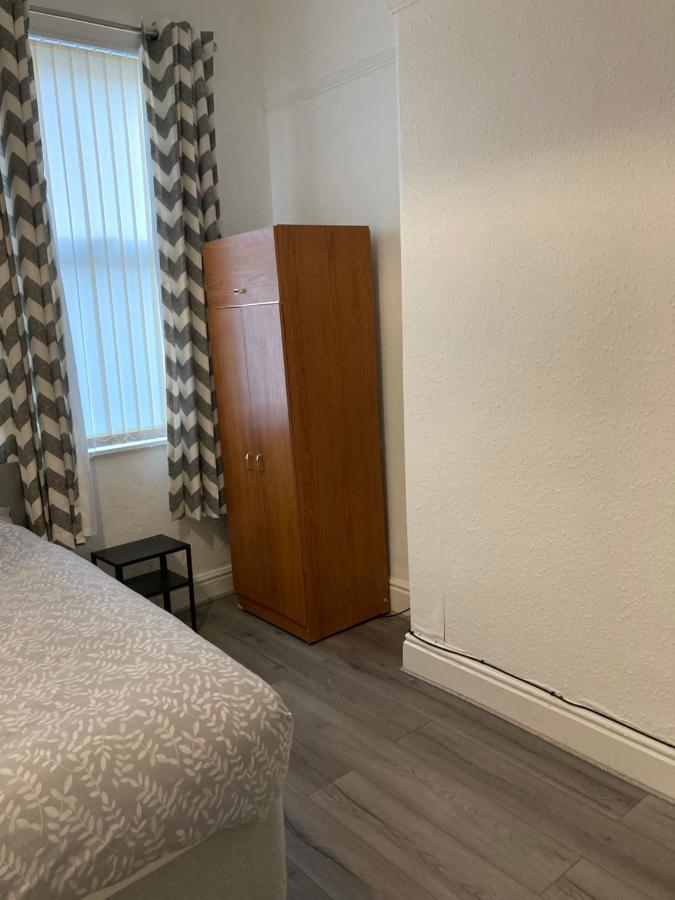 Chosen Rocky Lane Private Rooms Liverpool Luaran gambar