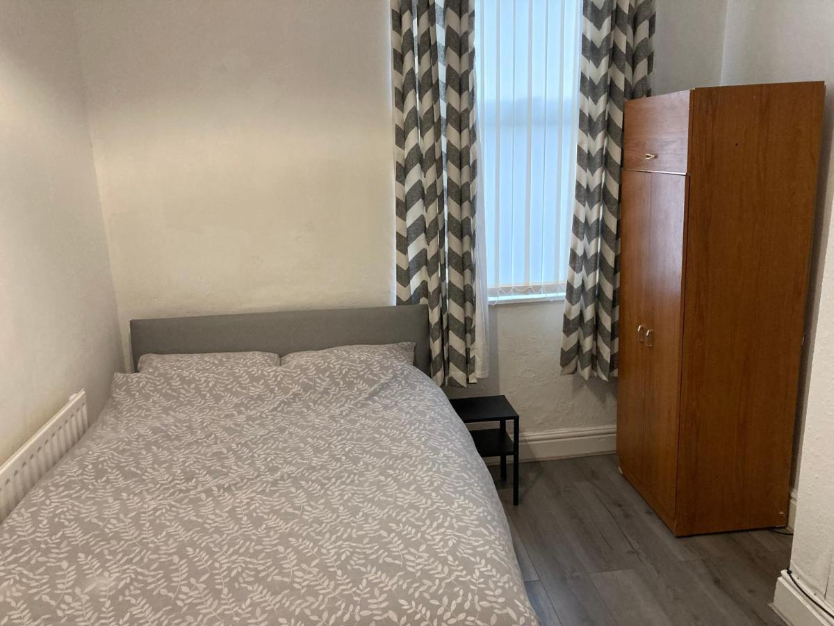 Chosen Rocky Lane Private Rooms Liverpool Luaran gambar