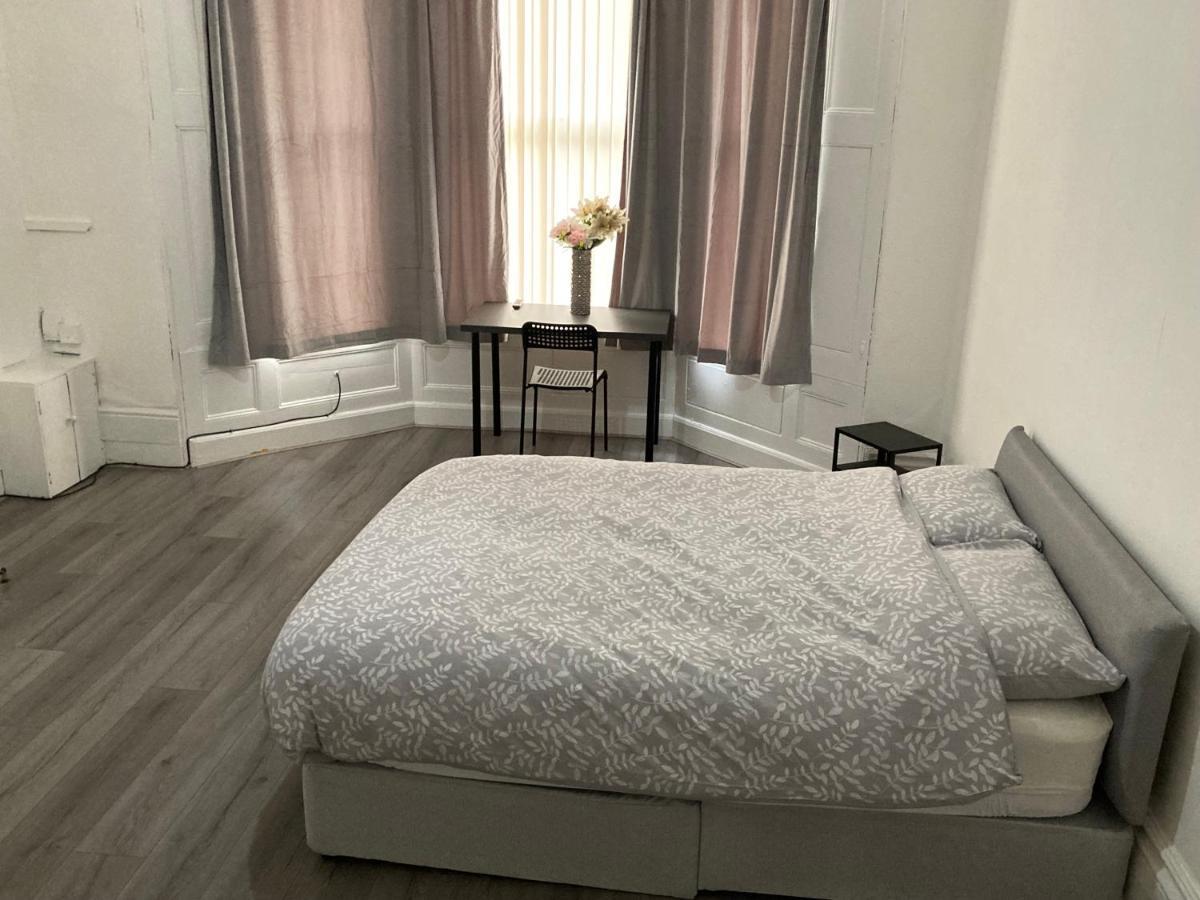 Chosen Rocky Lane Private Rooms Liverpool Luaran gambar
